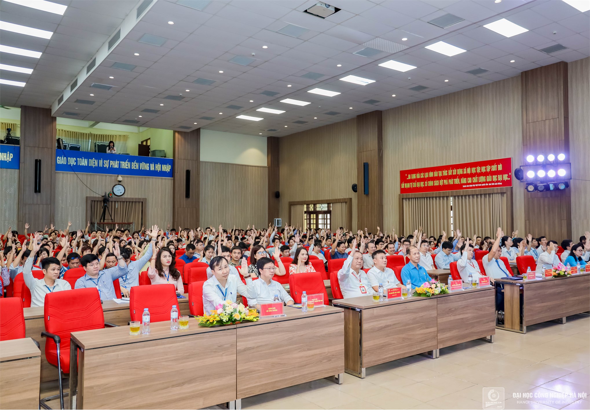 Trường Đại học Công nghiệp Hà Nội: Phát huy hiệu quả tự chủ - Chuyển đổi số mạnh mẽ - Đẩy mạnh hội nhập quốc tế