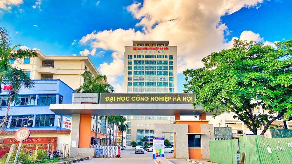 [tapchicongthuong] 18 trường đại học công lập được ưu tiên đầu tư phòng thí nghiệm bán dẫn