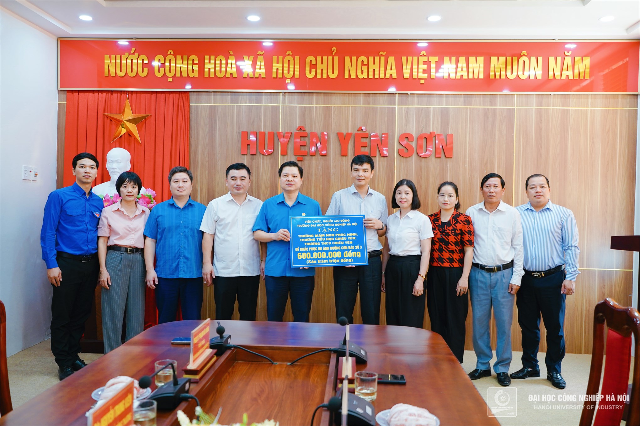 Công đoàn Trường Đại học Công nghiệp Hà Nội ủng hộ 600 triệu đồng góp phần khắc phục ảnh hưởng cơn bão số 3 tại huyện Yên Sơn, tỉnh Tuyên Quang