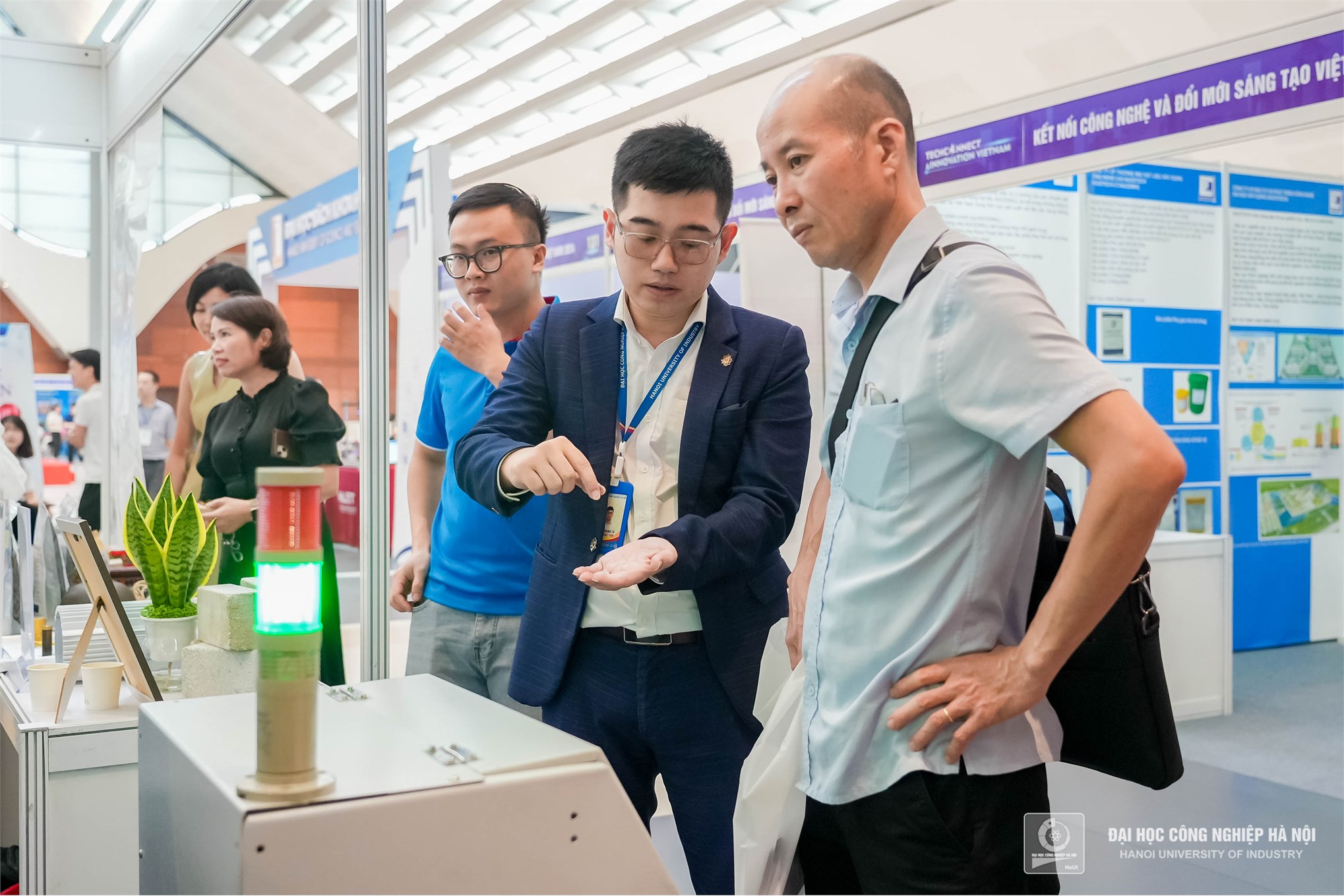 HaUI trình diễn nhiều công nghệ, sản phẩm tại Techconnect an Innovation Vietnam 2024