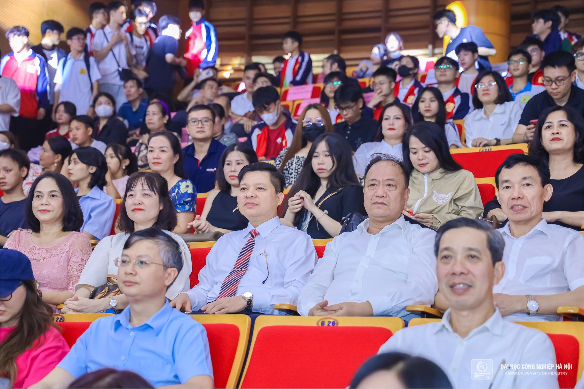 Hà Nội văn hiến và anh hùng, Hà Nội hòa bình và đổi mới sáng tạo tái hiện trong chương trình nghệ thuật chào mừng kỷ niệm 70 năm Ngày Giải phóng Thủ đô 10/10