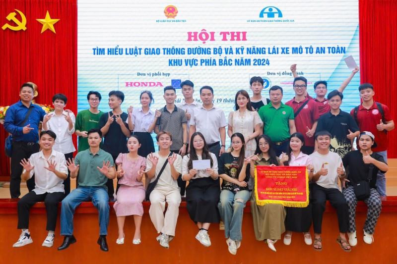 [hpu2] Trường Đại học Sư phạm Hà Nội 2 đạt giải Nhì tại Hội thi “Tìm hiểu Luật Giao thông đường bộ và kỹ năng lái xe mô tô an toàn” khu vực phía Bắc, năm 2024