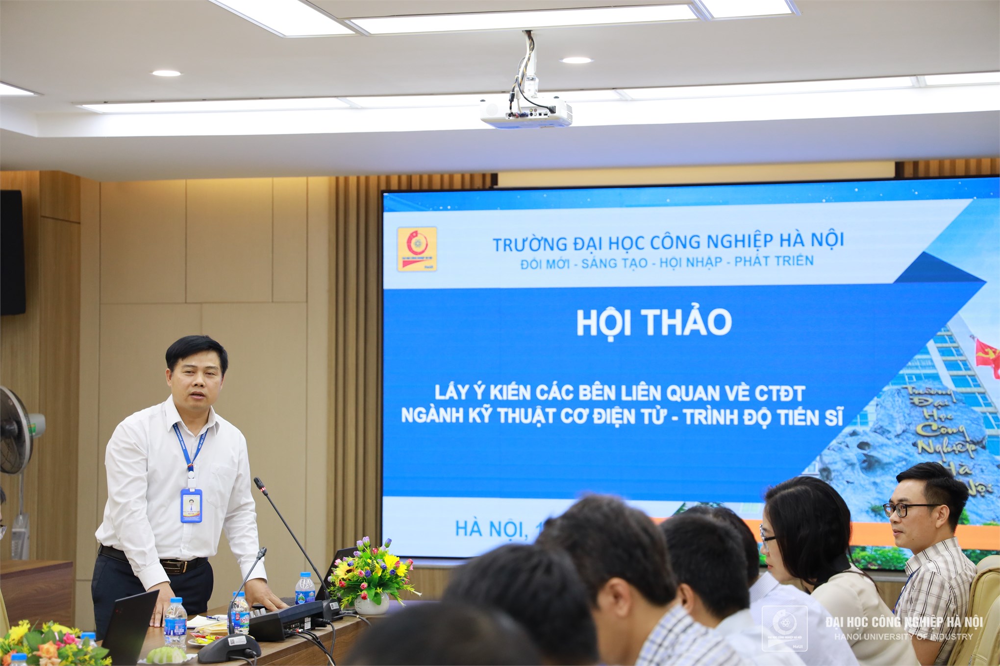 Trường Cơ khí – Ô tô lấy ý kiến xây dựng CTĐT trình độ Tiến sĩ - ngành Kỹ thuật Cơ điện tử