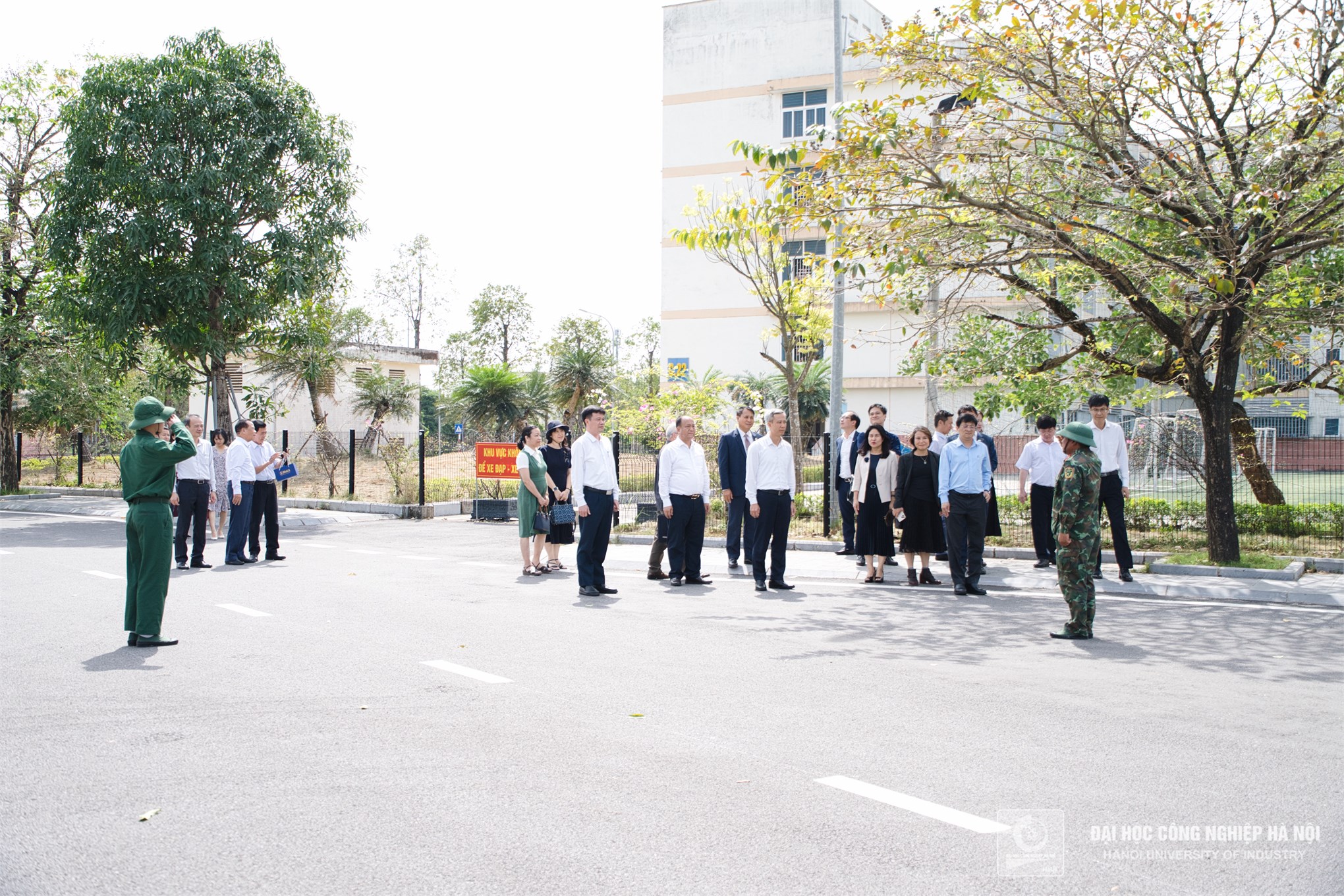 Toạ đàm khoa học “Tháo gỡ rào cản thể chế đối với các cơ sở giáo dục đại học tự chủ”