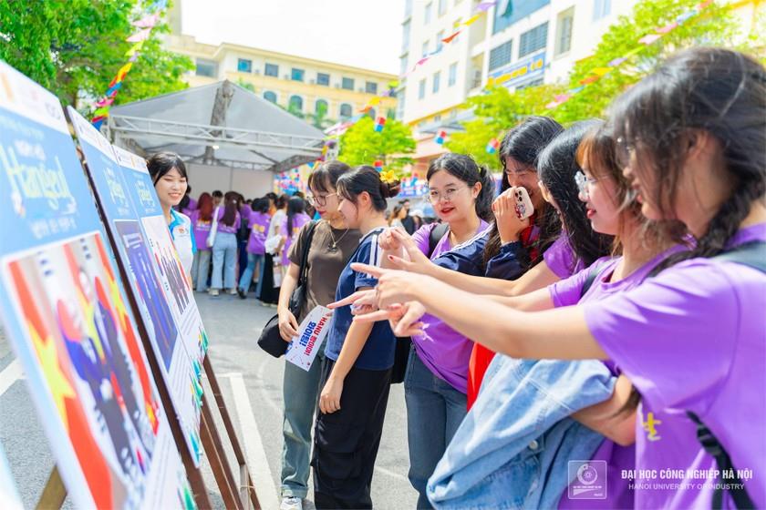 [baophapluat] Ngày hội Hangeul năm 2024 – Nơi hội tụ và lan tỏa tình yêu với văn hóa Hàn Quốc