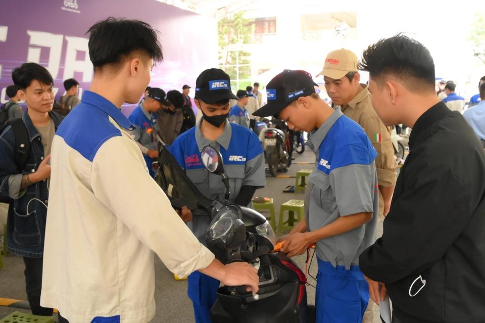 [kinhtedothi] Ngày hội chăm sóc xe máy tại Hà Nội