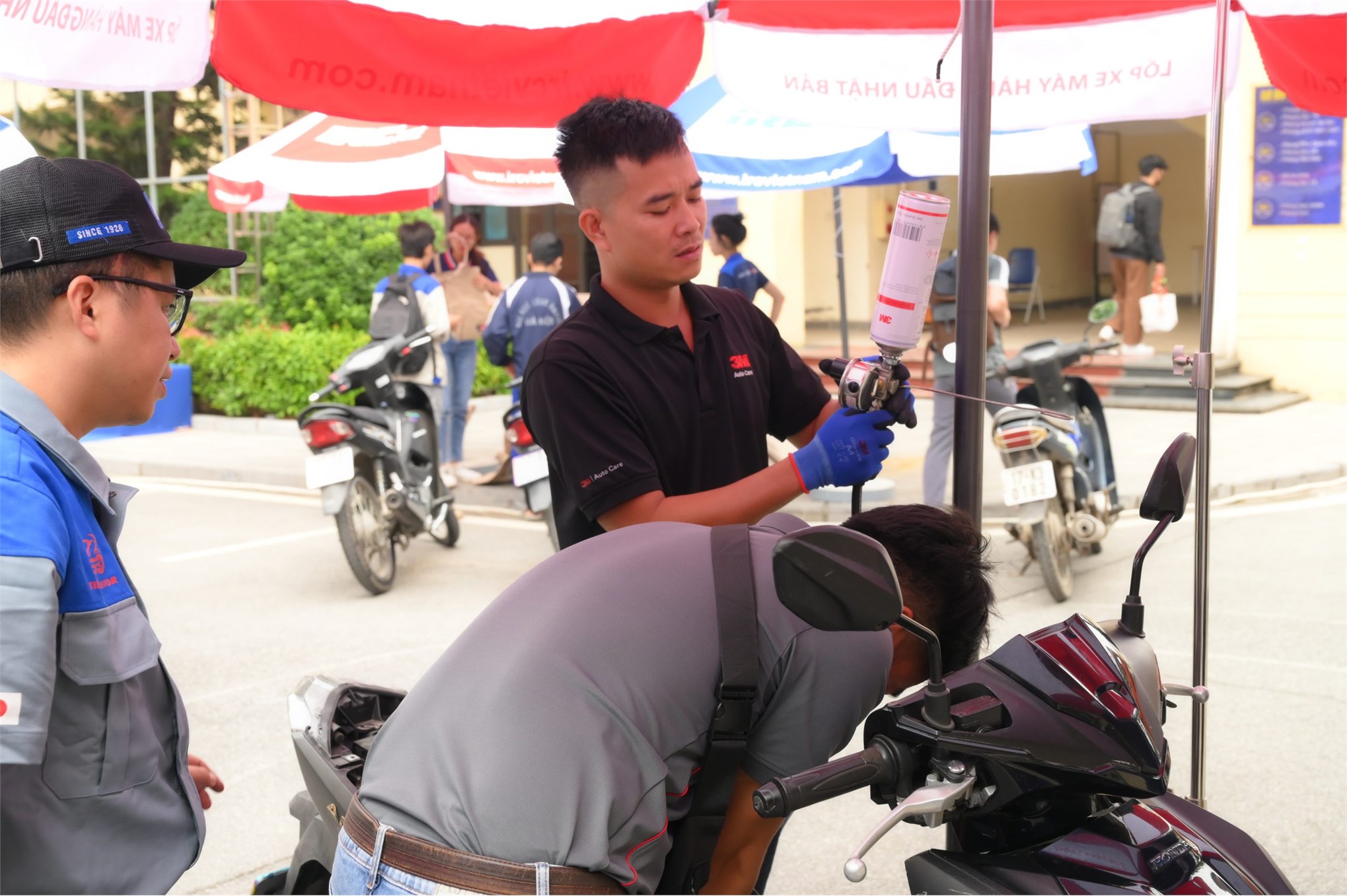 [eltimes] Uni Care Day – Chương trình chăm sóc, bảo dưỡng xe máy miễn phí dành cho sinh viên lần đầu tiên tại Việt Nam