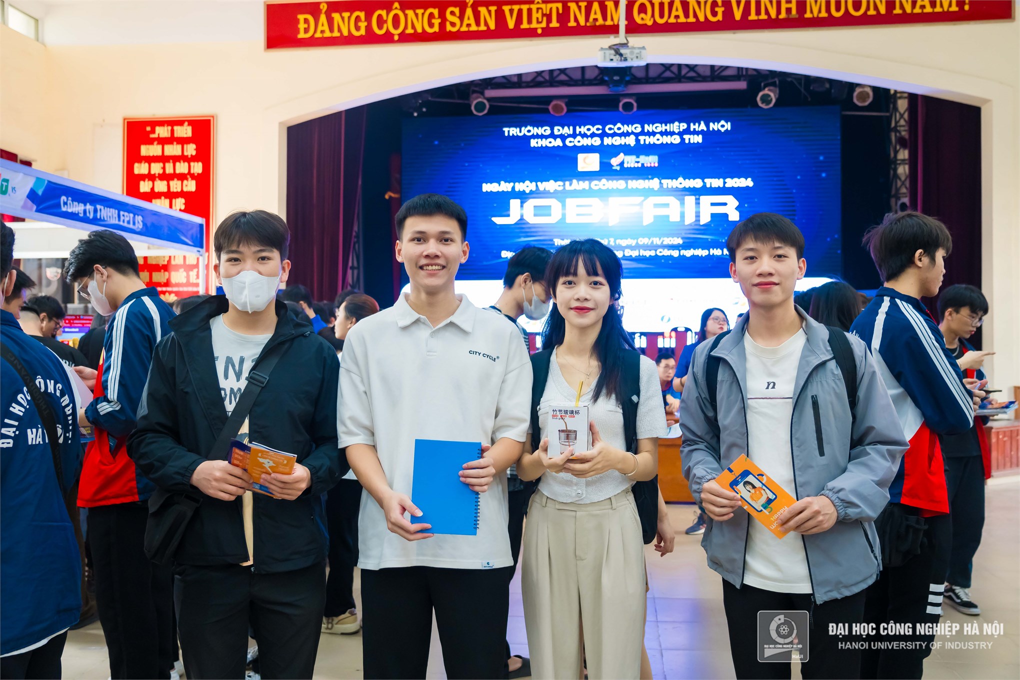 Job Fair 2024 – Mang nhiều cơ hội việc làm hấp dẫn đến với sinh viên ngành Công nghệ thông tin