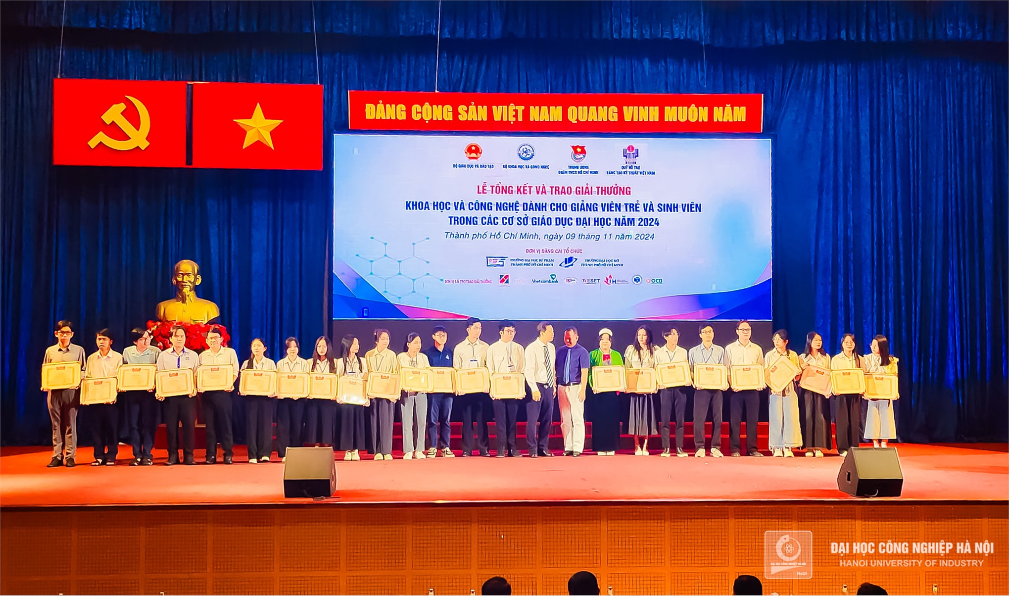 Đề tài của sinh viên Khoa Công nghệ Hóa đạt giải Nhì – Giải thưởng khoa học và công nghệ dành cho sinh viên năm 2024