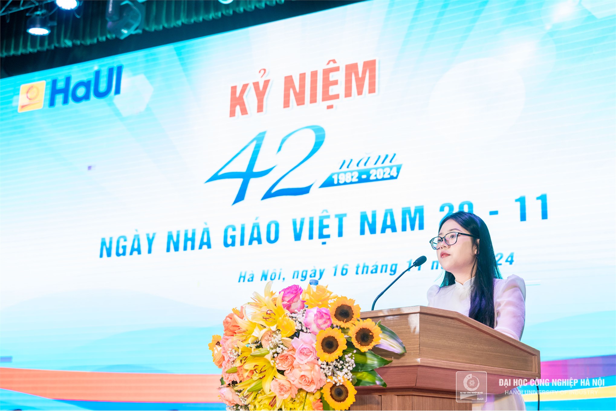 Trường Đại học Công nghiệp Hà Nội kỷ niệm Ngày Nhà giáo Việt Nam 20/11 và công bố các chương trình đào tạo đạt chuẩn quốc gia, quốc tế