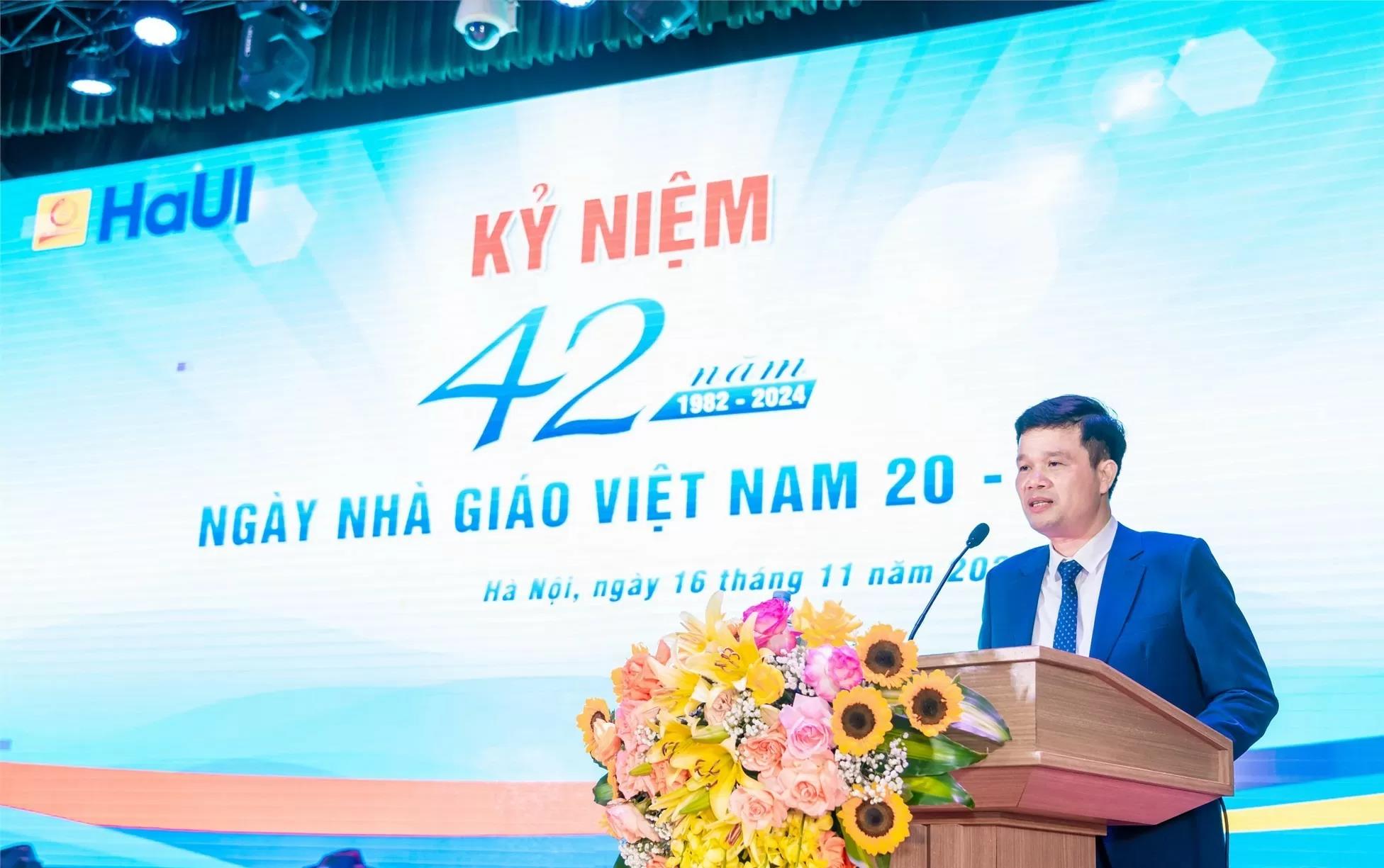 [congthuong] Trường Đại học Công nghiệp Hà Nội công bố các chương trình đào tạo đạt chuẩn quốc gia, quốc tế