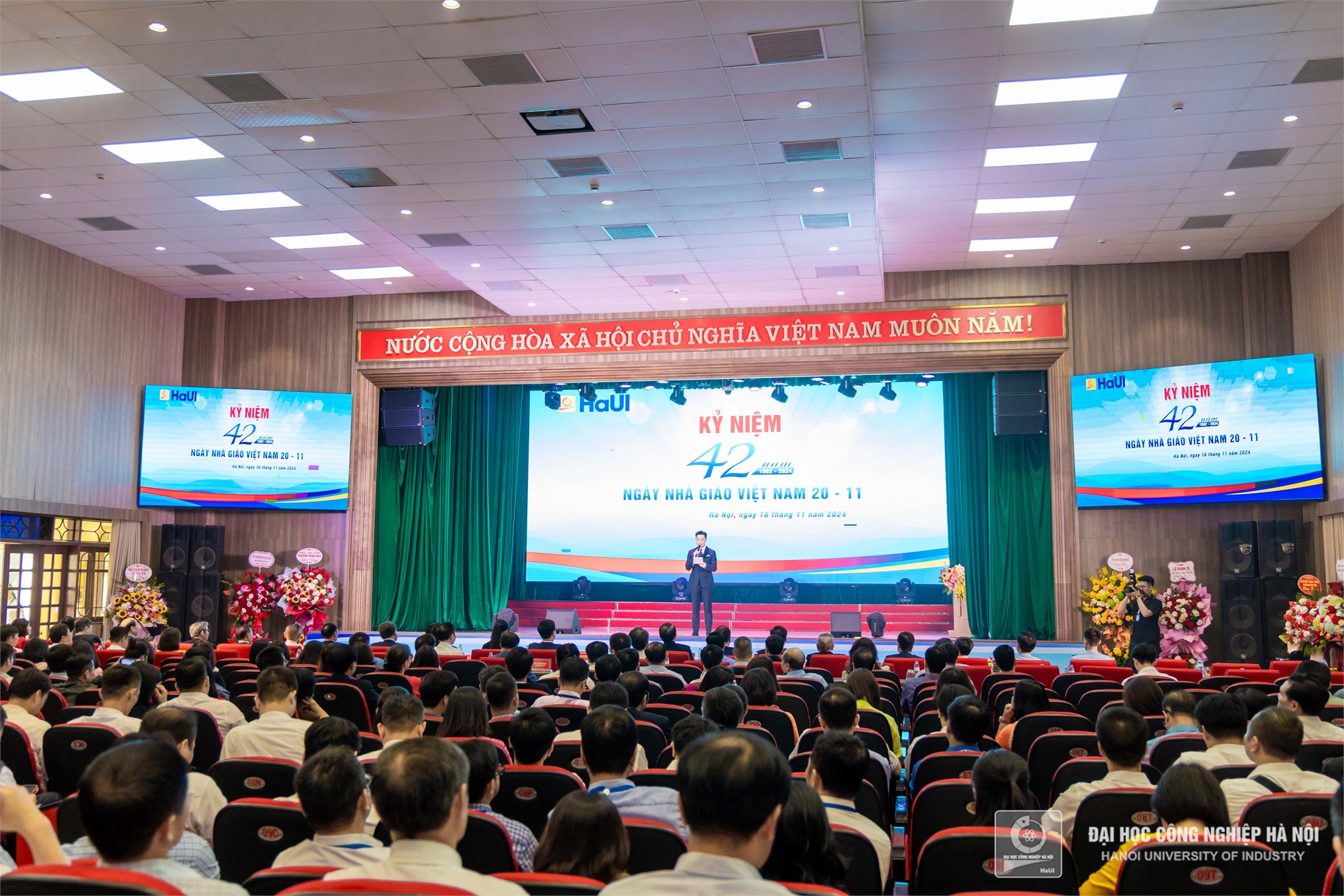 HaUI Celebrates Vietnamese Teachers' Day