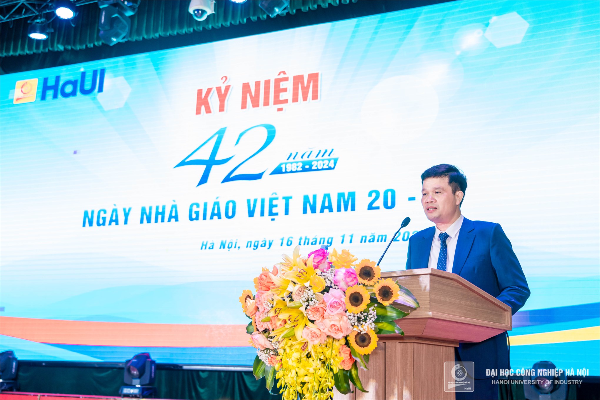 HaUI Celebrates Vietnamese Teachers' Day