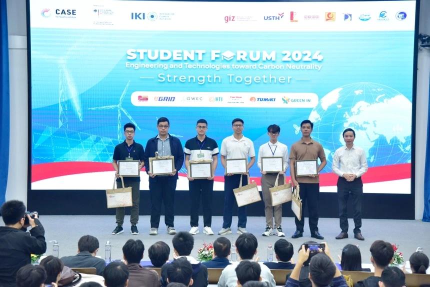 [znews] Student Forum cùng sinh viên đón xu hướng nghề xanh