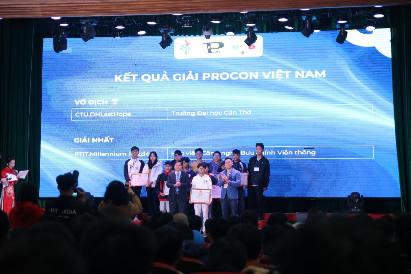 [ictvietnam] Sinh viên PTIT đạt 3 giải Nhất kỳ thi Olympic Tin học sinh viên toàn quốc và Lập trình ICPC Asia Hanoi 2024