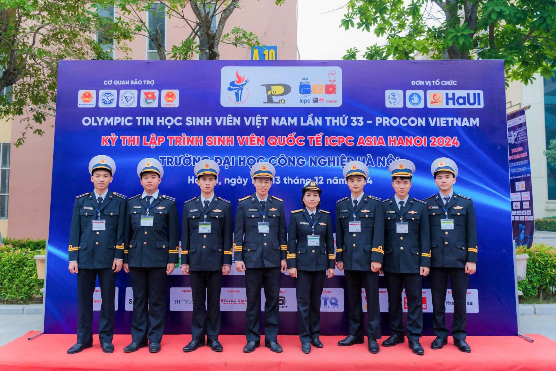 [baokhanhhoa] Học viện Hải quân đạt 5 giải cá nhân tại kỳ thi Olympic Tin học sinh viên Việt Nam lần thứ 33