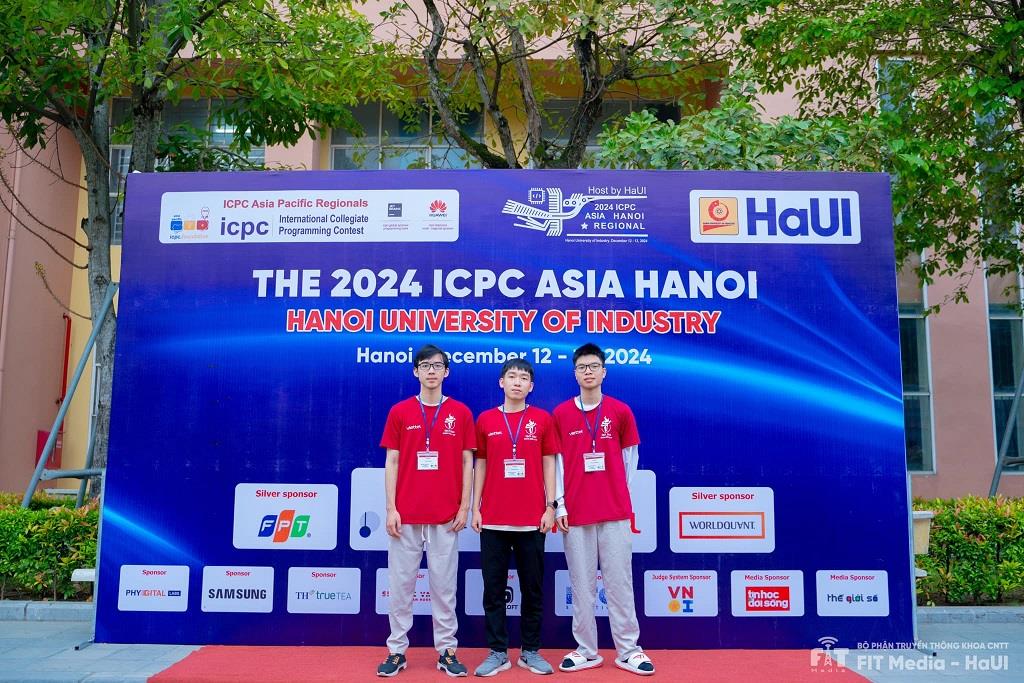 [neu] Đại học Kinh tế Quốc dân lập kỳ tích tại OLP’24 và ICPC Asia Hanoi 2024