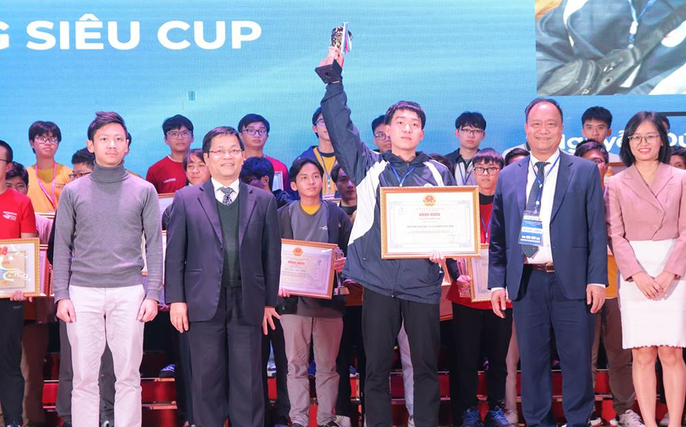 [baoyenbai] Việt Nam giành 2 huy chương Vàng tại ICPC Asia Hanoi 2024