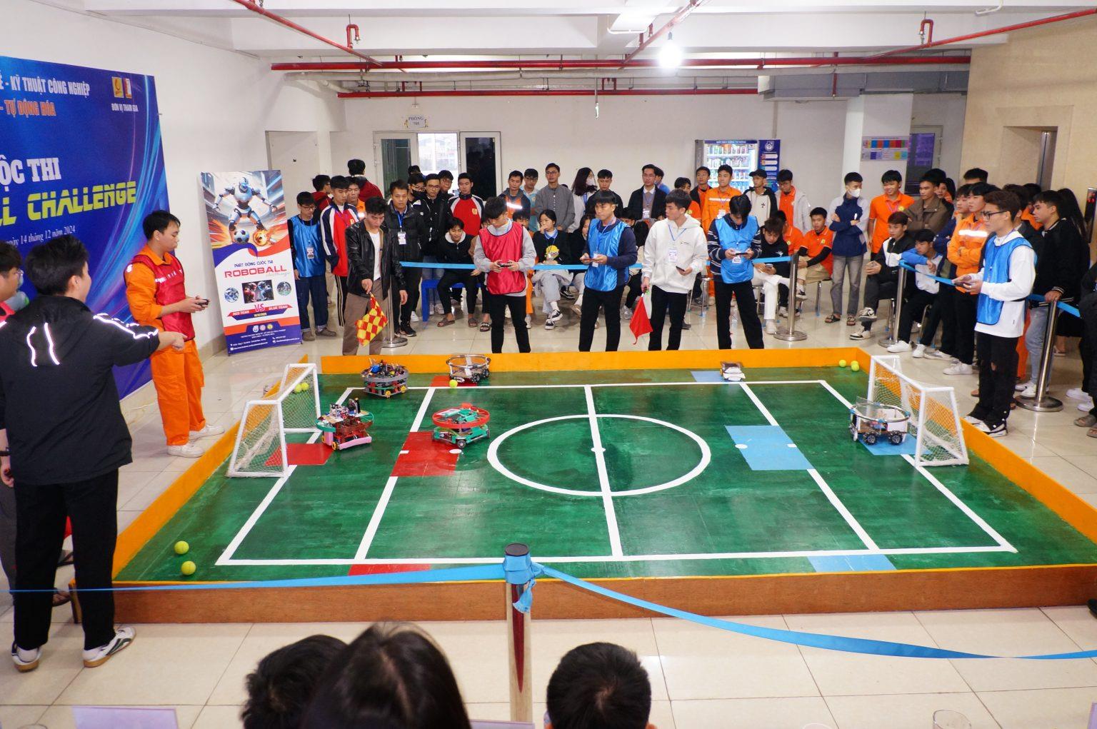 [uneti] “ROBOBALL CHALLENGE” – Cuộc thi sáng tạo robot dành cho sinh viên