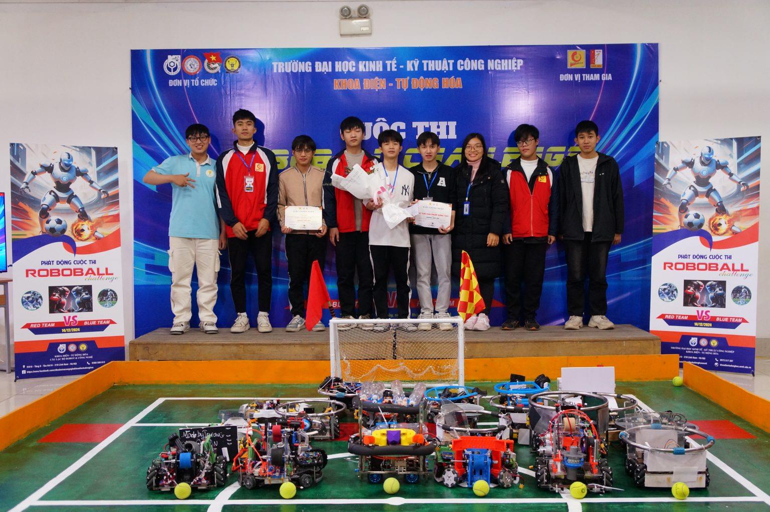 [uneti] “ROBOBALL CHALLENGE” – Cuộc thi sáng tạo robot dành cho sinh viên