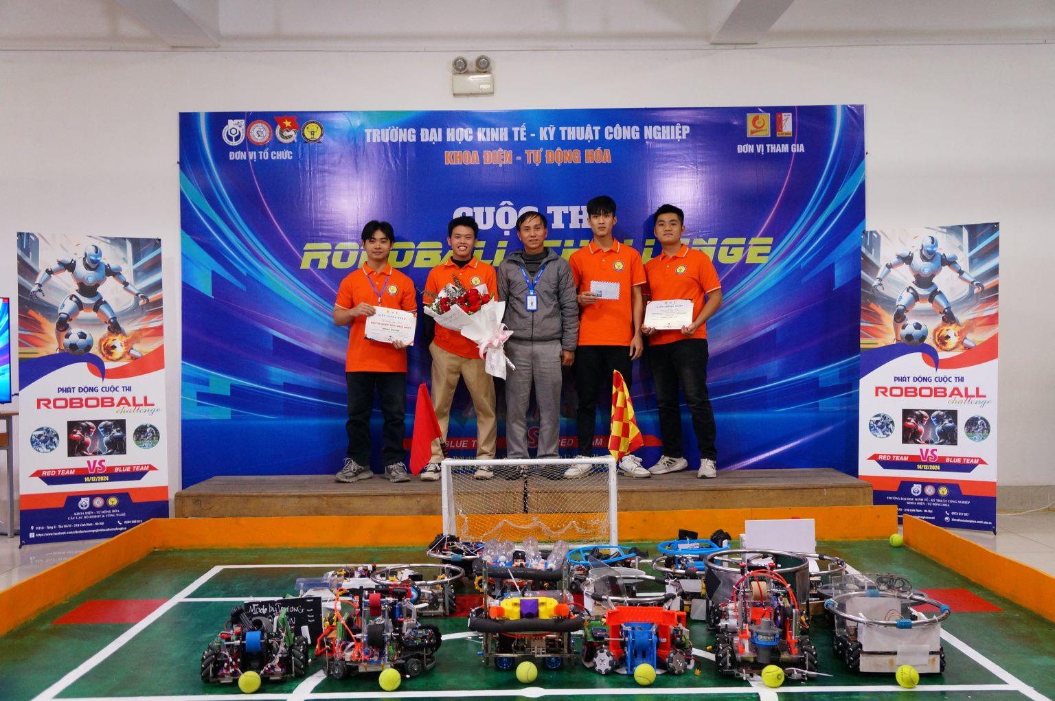 [uneti] “ROBOBALL CHALLENGE” – Cuộc thi sáng tạo robot dành cho sinh viên