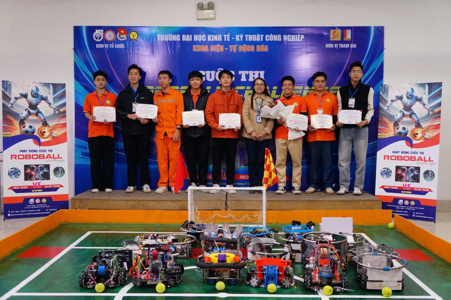 [uneti] “ROBOBALL CHALLENGE” – Cuộc thi sáng tạo robot dành cho sinh viên