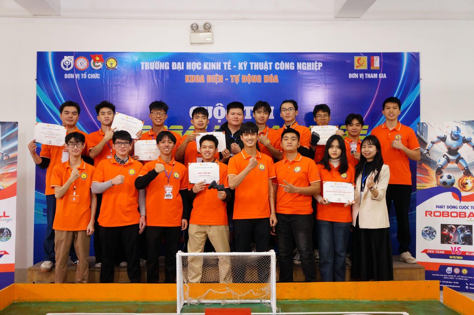 [uneti] “ROBOBALL CHALLENGE” – Cuộc thi sáng tạo robot dành cho sinh viên