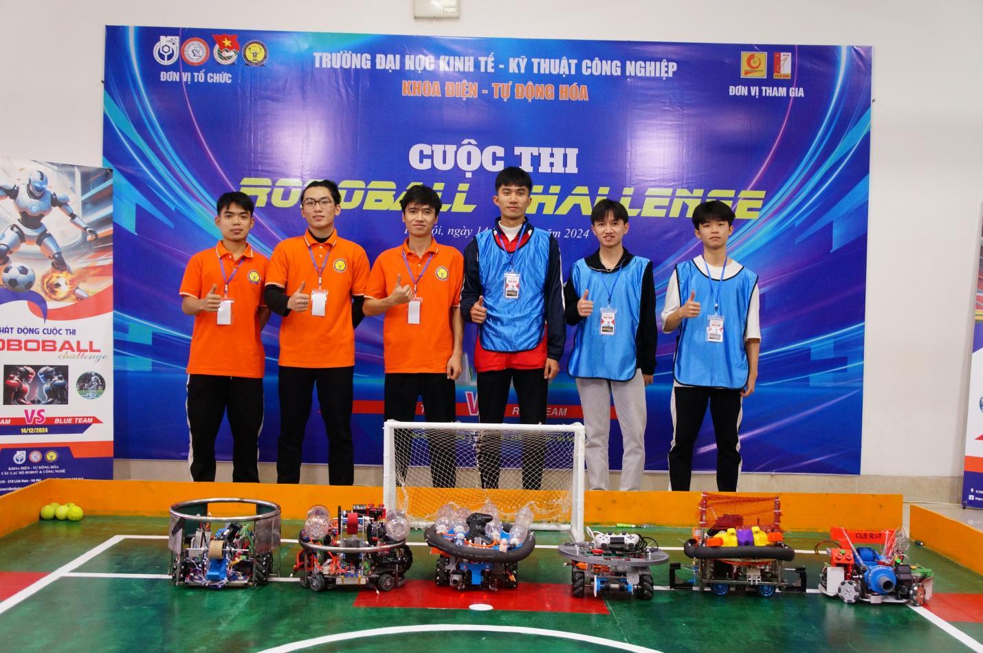 [uneti] “ROBOBALL CHALLENGE” – Cuộc thi sáng tạo robot dành cho sinh viên