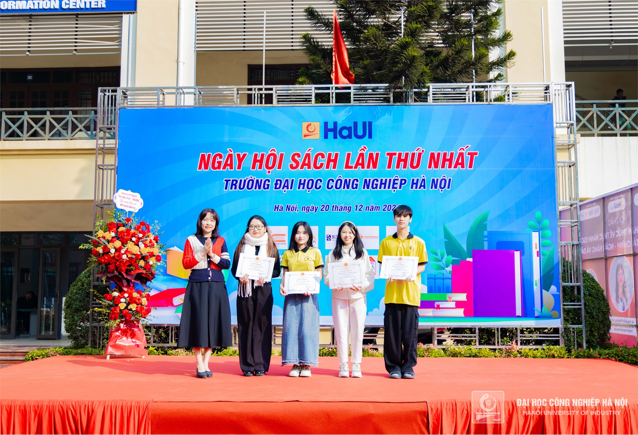 Ngày hội sách HaUI lần thứ nhất: Lan tỏa tri trức – Kết nối tương lai