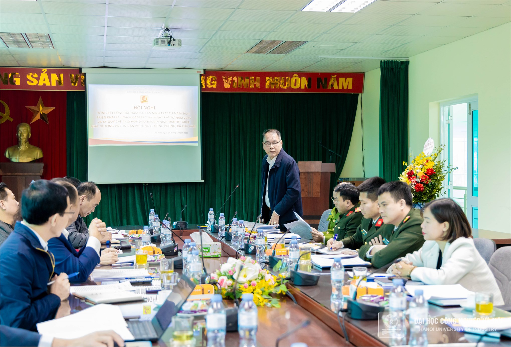 Tăng cường an ninh trật tự, đổi mới công tác tuyên truyền, đảm bảo an toàn trường học