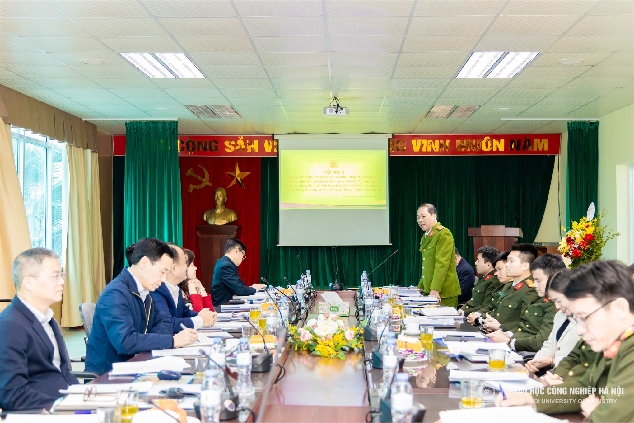 Tăng cường an ninh trật tự, đổi mới công tác tuyên truyền, đảm bảo an toàn trường học