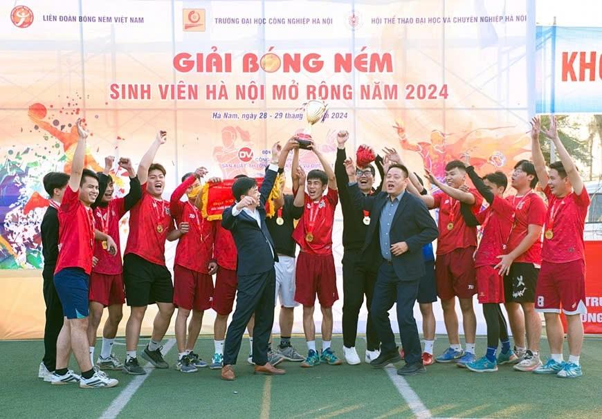 [thethaovietnamplus] Hấp dẫn giải Bóng ném Sinh viên Hà Nội mở rộng năm 2024