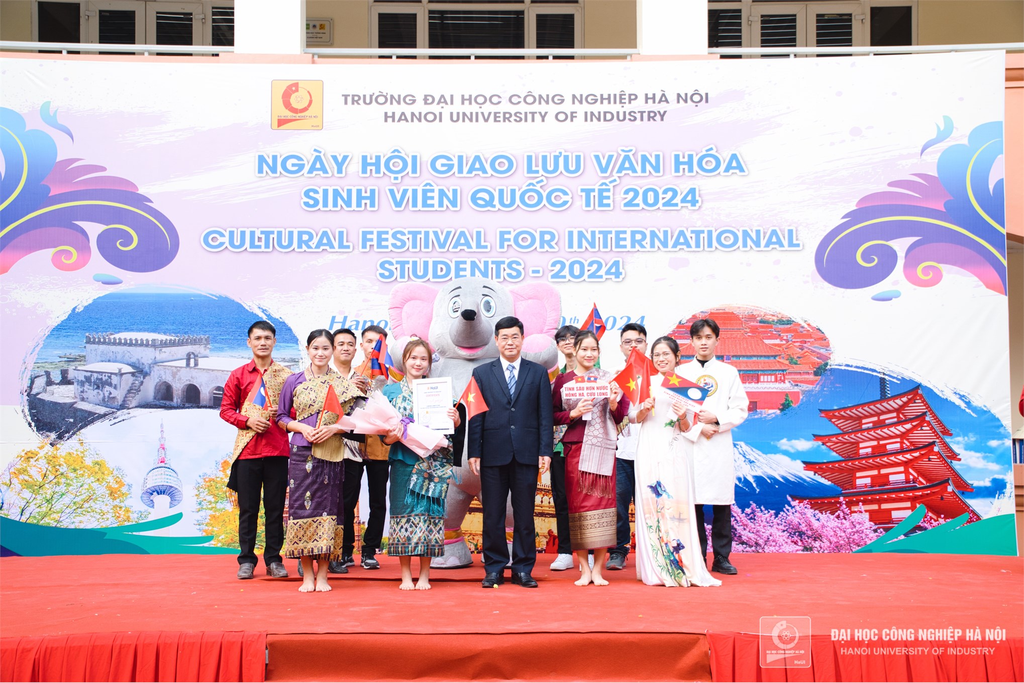 HaUI Hosts 2024 International Student Cultural Festival