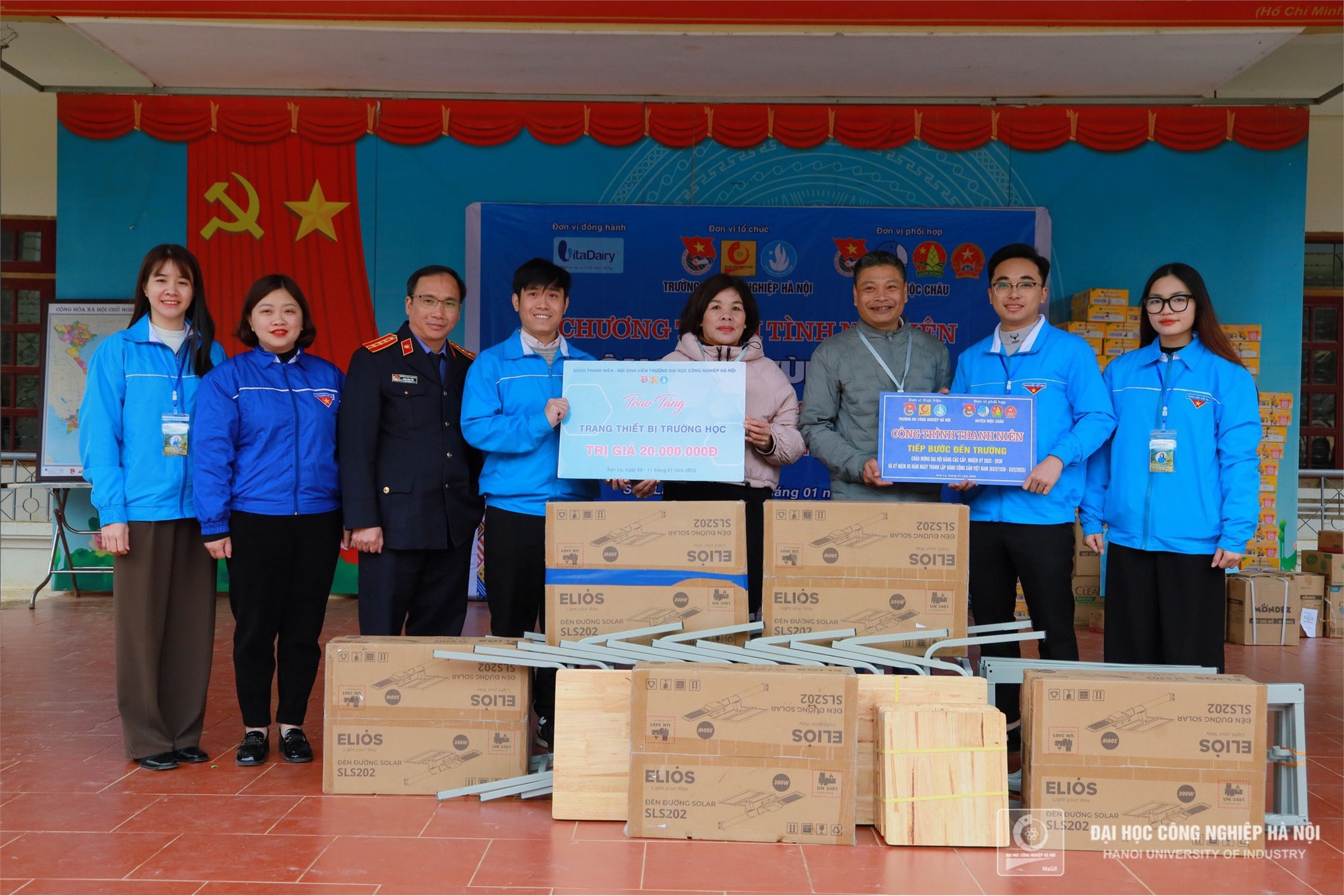 Tuổi trẻ Trường Đại học Công nghiệp Hà Nội: Khát vọng cống hiến - Lẽ sống thanh niên