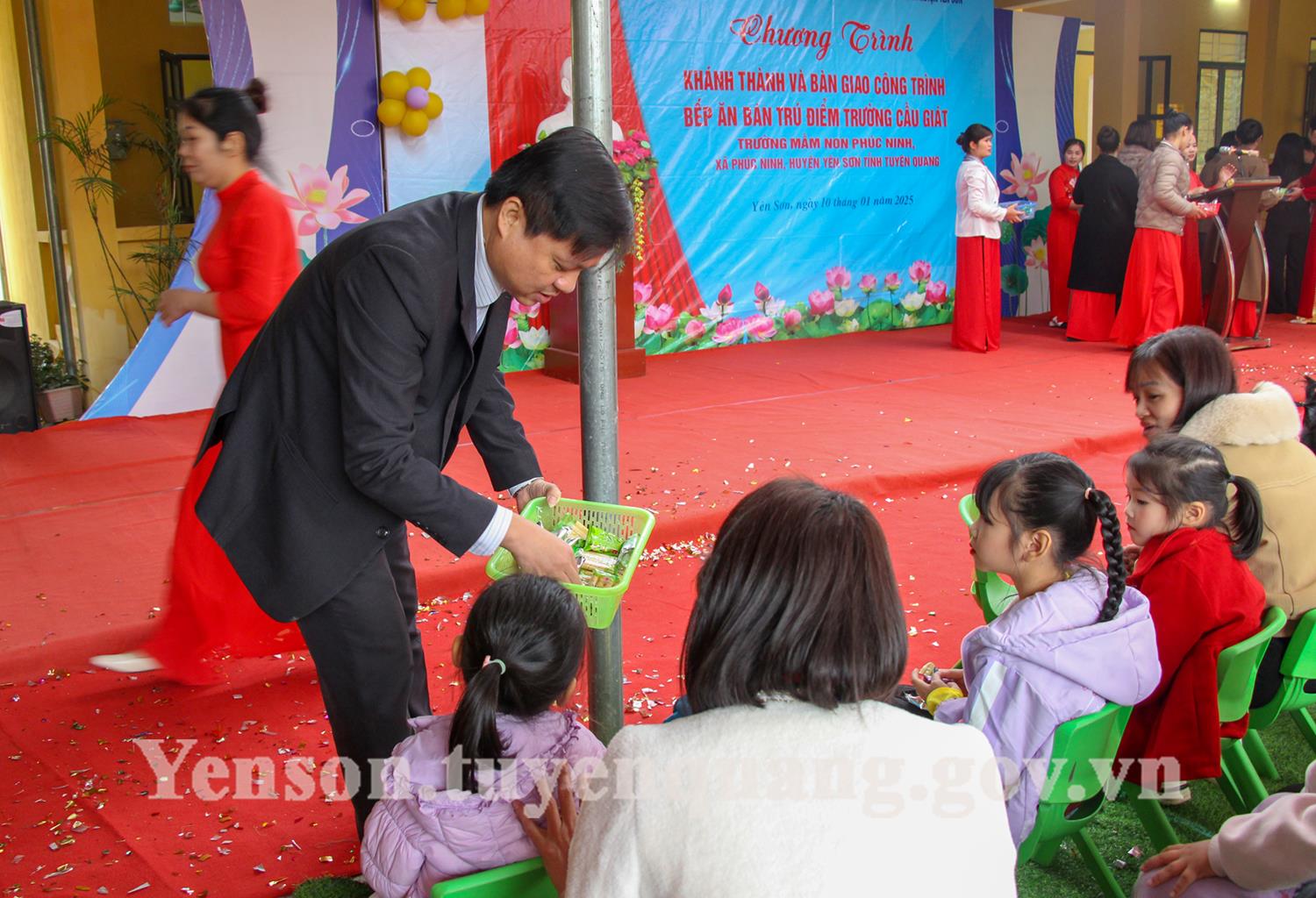 [tuyenquang] Khánh thành và bàn giao công trình “Bếp ăn bán trú” điểm trường Cầu Giát, trường Mầm non Phúc Ninh