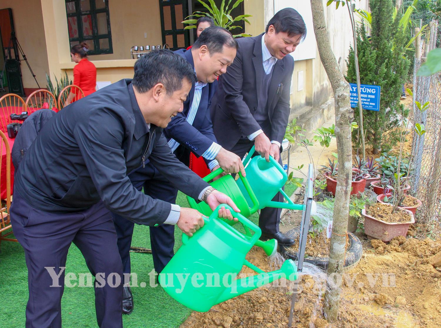 [tuyenquang] Khánh thành và bàn giao công trình “Bếp ăn bán trú” điểm trường Cầu Giát, trường Mầm non Phúc Ninh