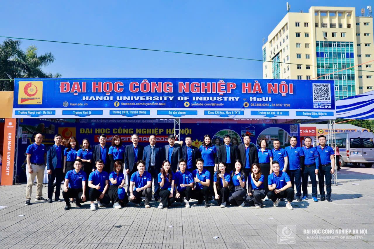 HaUI provides Admission Counseling for 2025 in Thanh Hoa and Nghe An