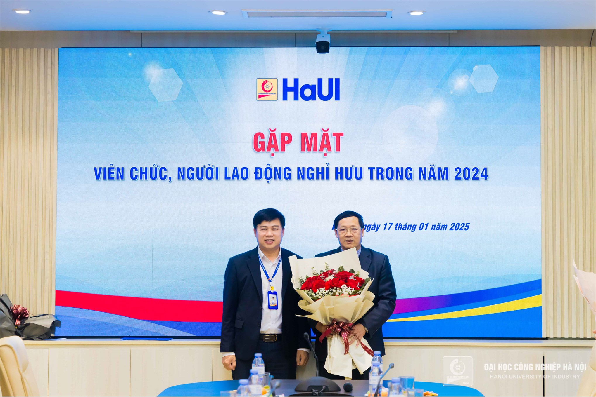 Ấm áp buổi gặp mặt viên chức nghỉ hưu năm 2024