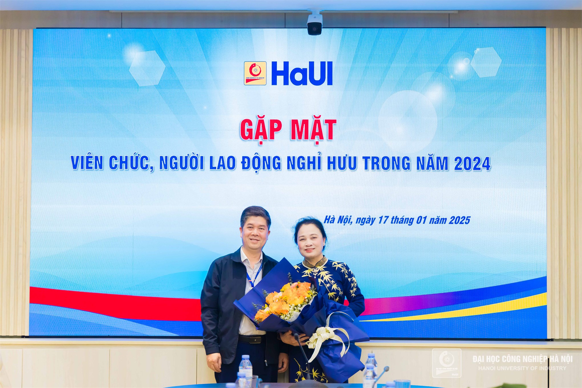 Ấm áp buổi gặp mặt viên chức nghỉ hưu năm 2024