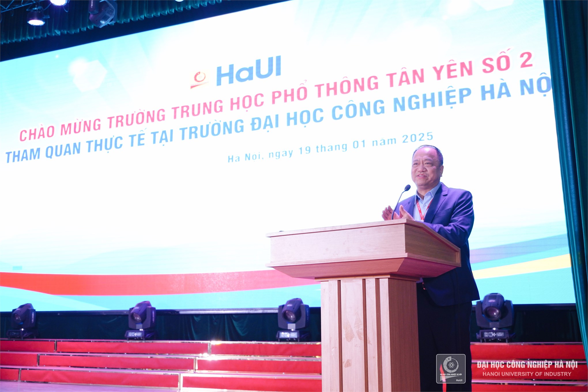 Tuyển sinh đại học chính quy năm 2025: HaUI hướng đến kiến tạo một thế hệ công dân hội nhập quốc tế