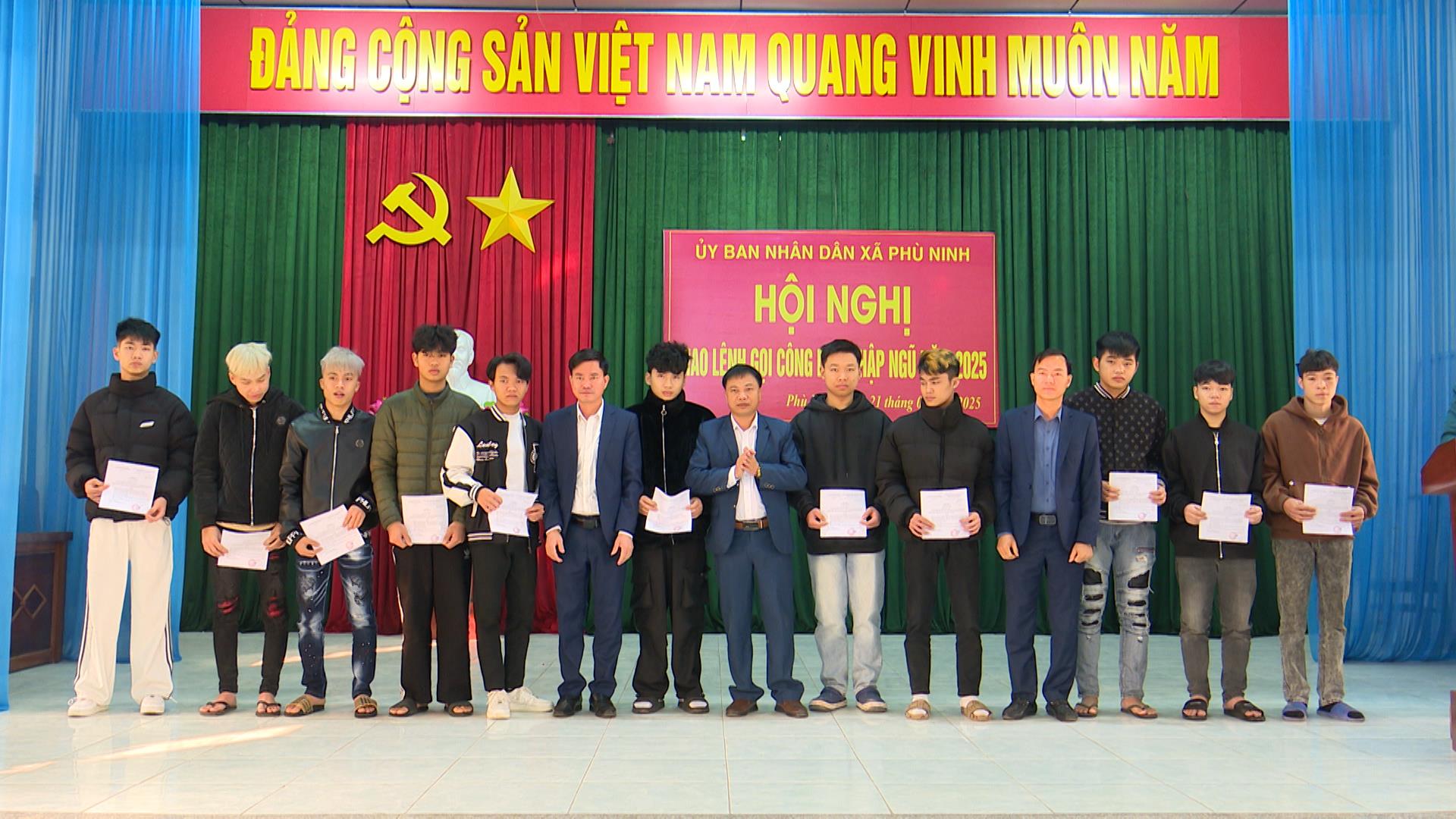 [phutho] Tân binh Phù Ninh sẵn sàng lên đường nhập ngũ