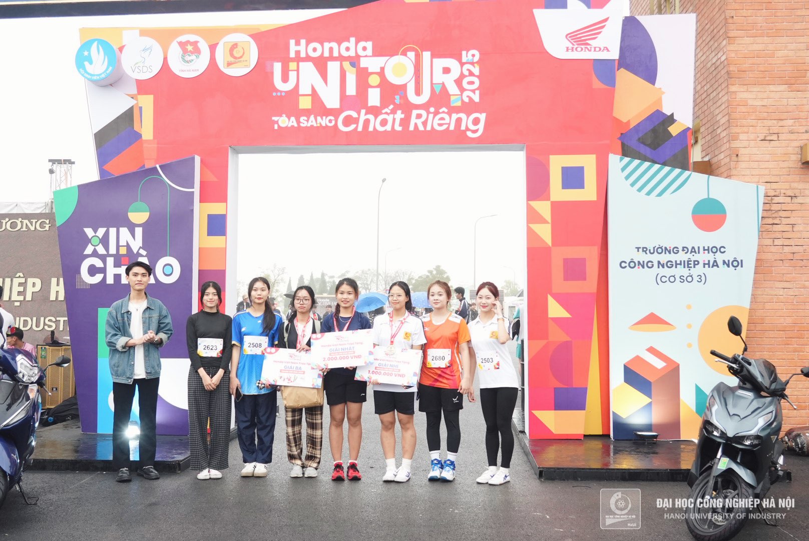 Sinh viên HaUI bùng cháy cùng đại nhạc hội Uni Tour 2025