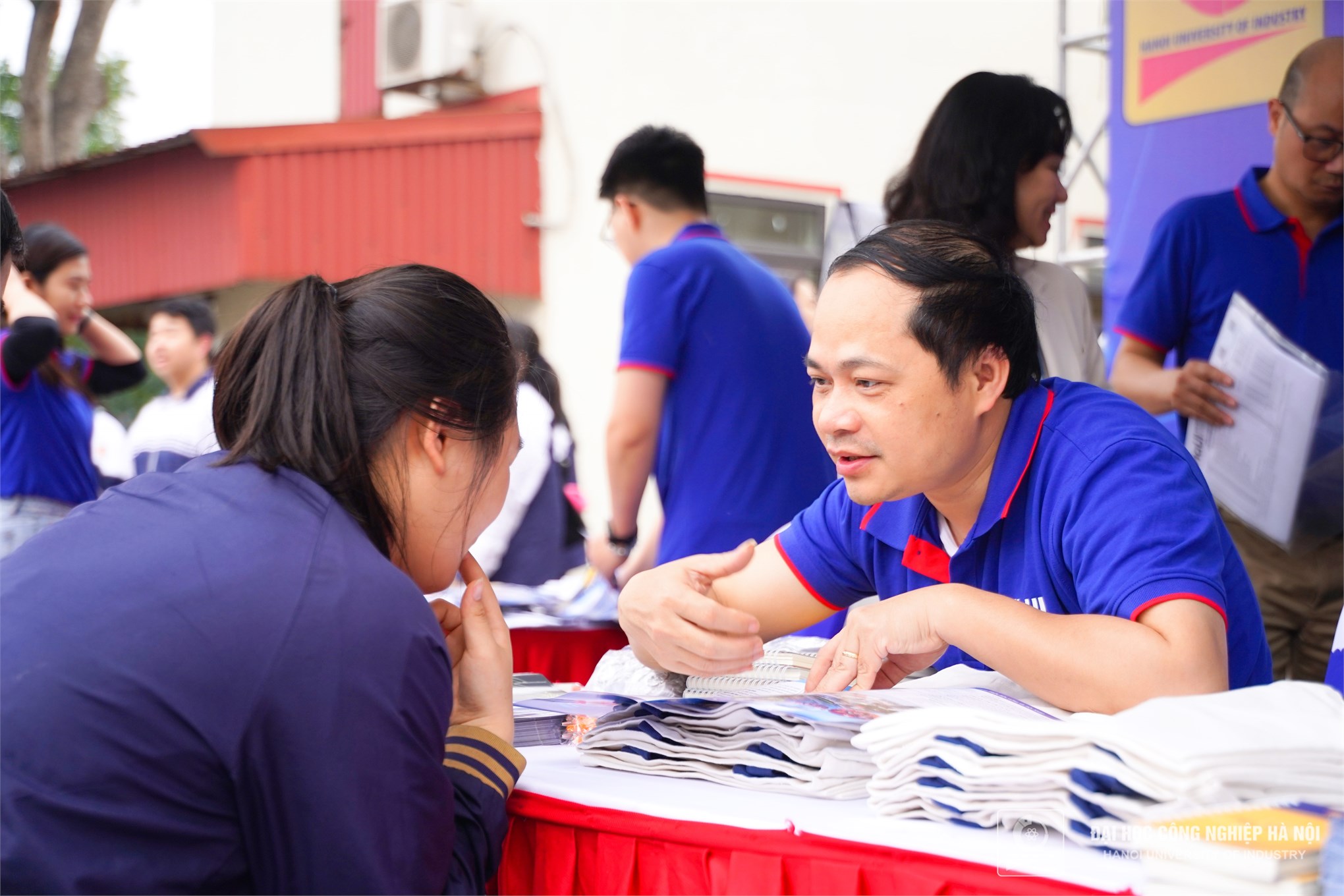 Chọn HaUI - Điểm đến để kiến tạo thành công