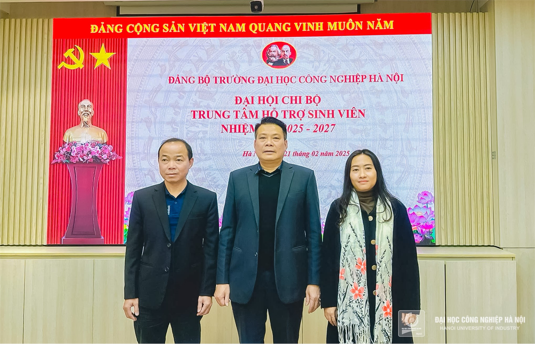 Đại hội các chi bộ, đảng bộ bộ phận: Đổi mới phương thức lãnh đạo, phát huy vai trò của công tác cán bộ để nâng cao năng lực lãnh đạo của Đảng