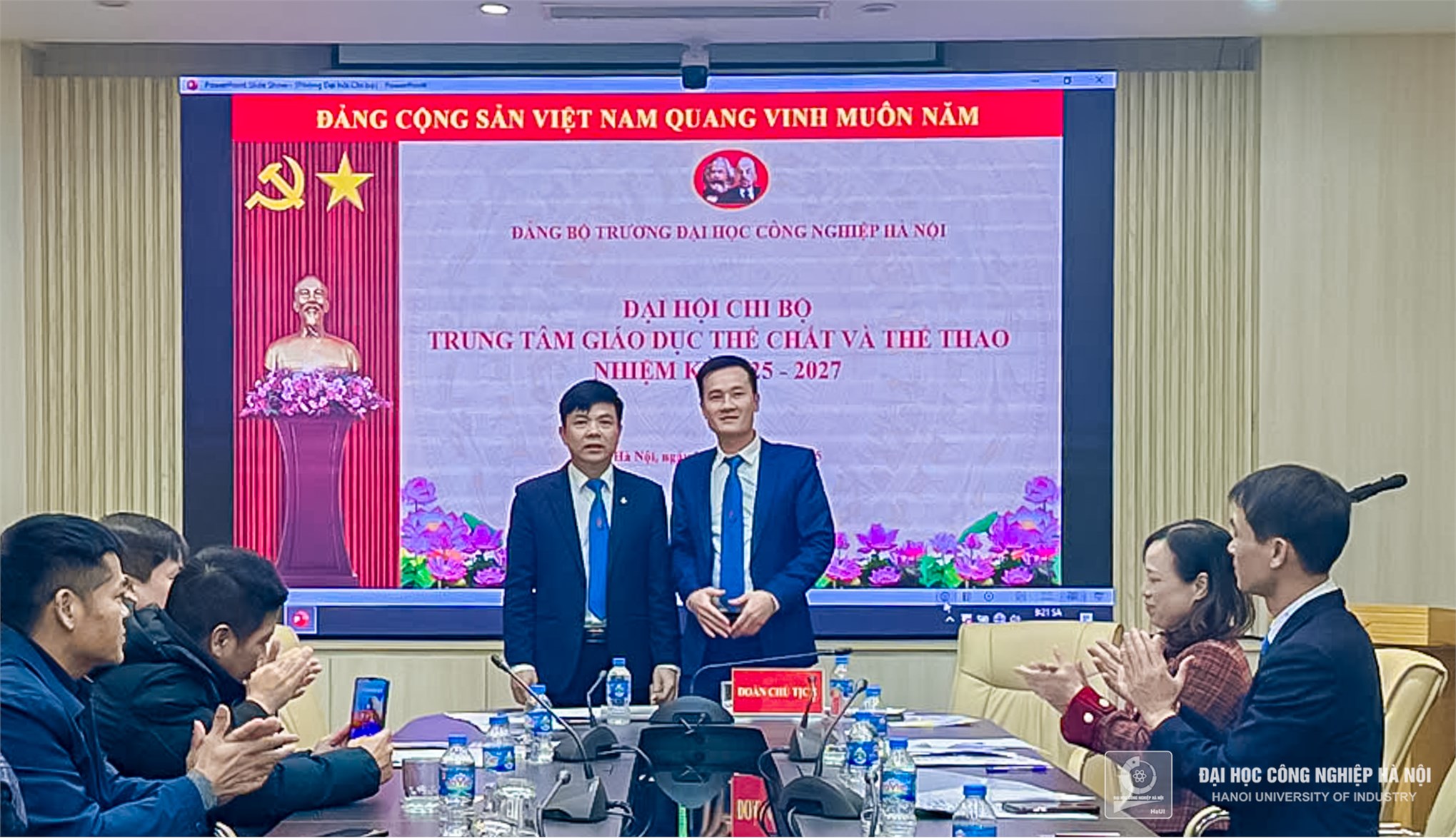 Đại hội các chi bộ, đảng bộ bộ phận: Đổi mới phương thức lãnh đạo, phát huy vai trò của công tác cán bộ để nâng cao năng lực lãnh đạo của Đảng