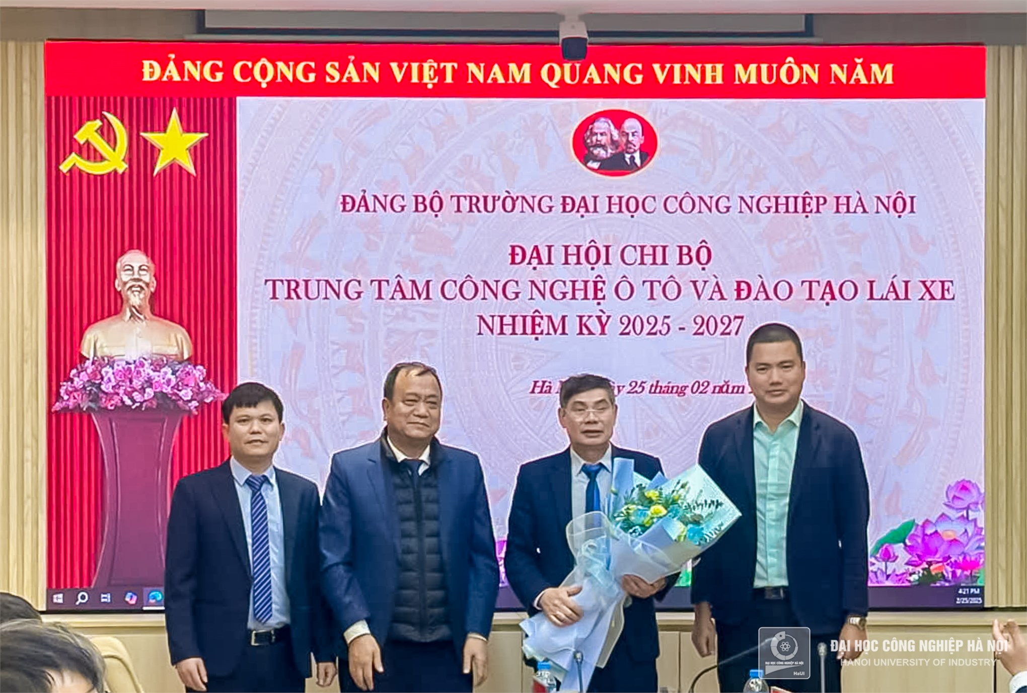 Đại hội các chi bộ, đảng bộ bộ phận: Đổi mới phương thức lãnh đạo, phát huy vai trò của công tác cán bộ để nâng cao năng lực lãnh đạo của Đảng