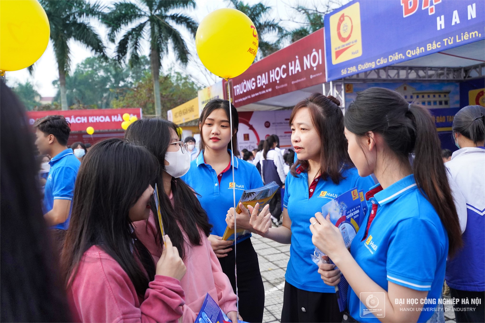 Rạng rỡ mùa tuyển sinh 2024 tại Nghệ An, Thanh Hóa