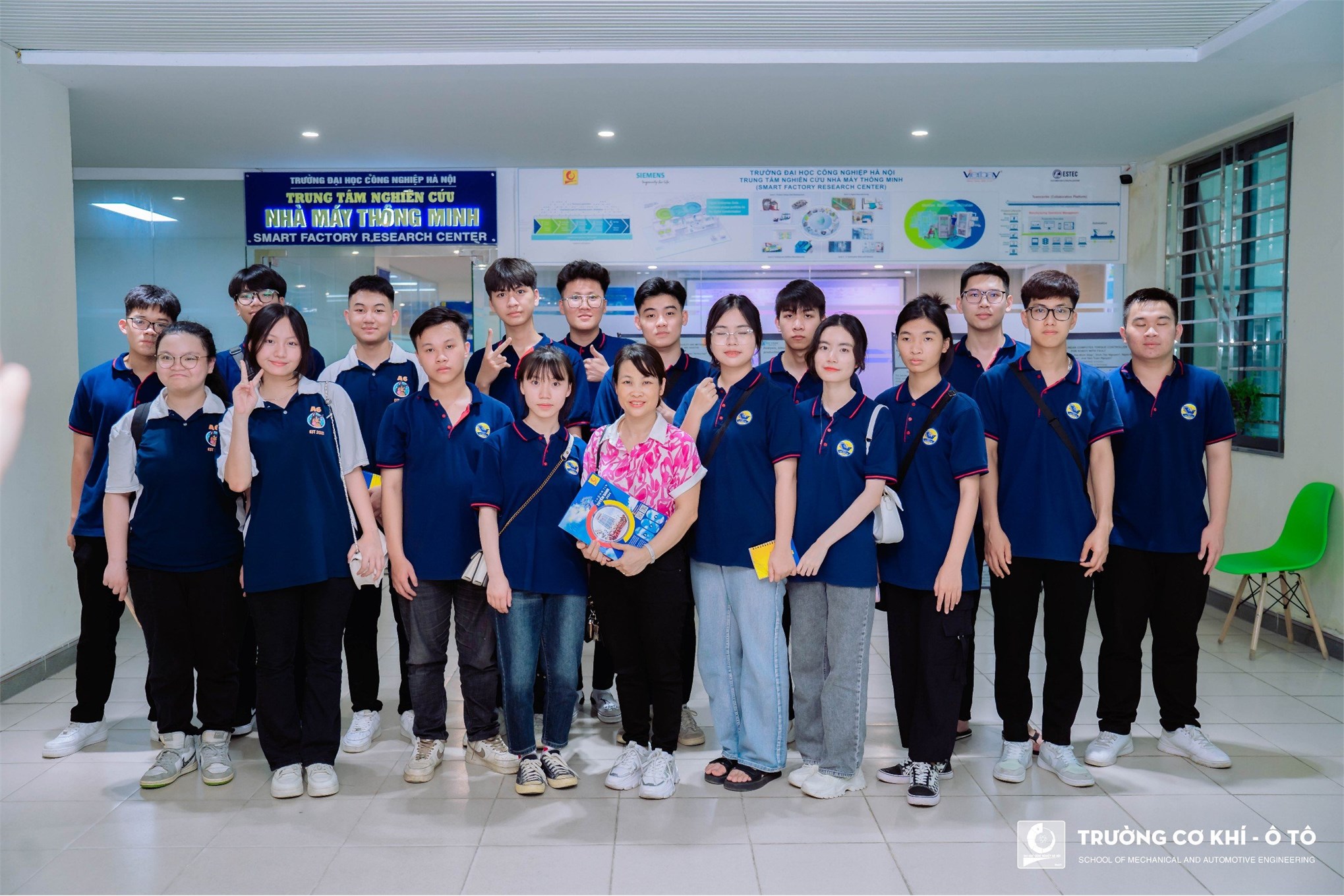 HaUI Welcomes Vinh Yen High School for an Enriching Campus Experience