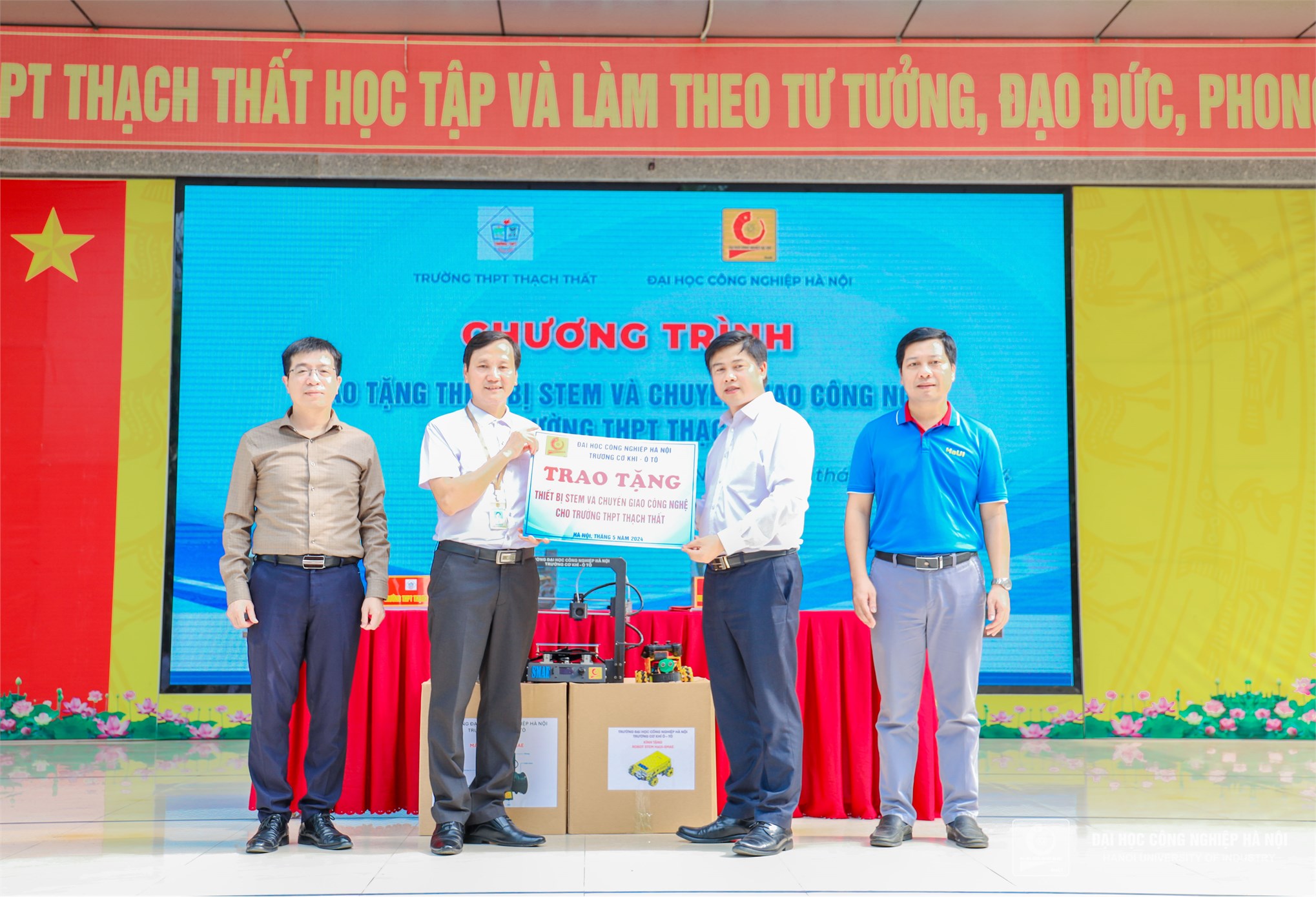 SMAE has formalized a partnership with Thach That High School through a memorandum of understanding (MoU)