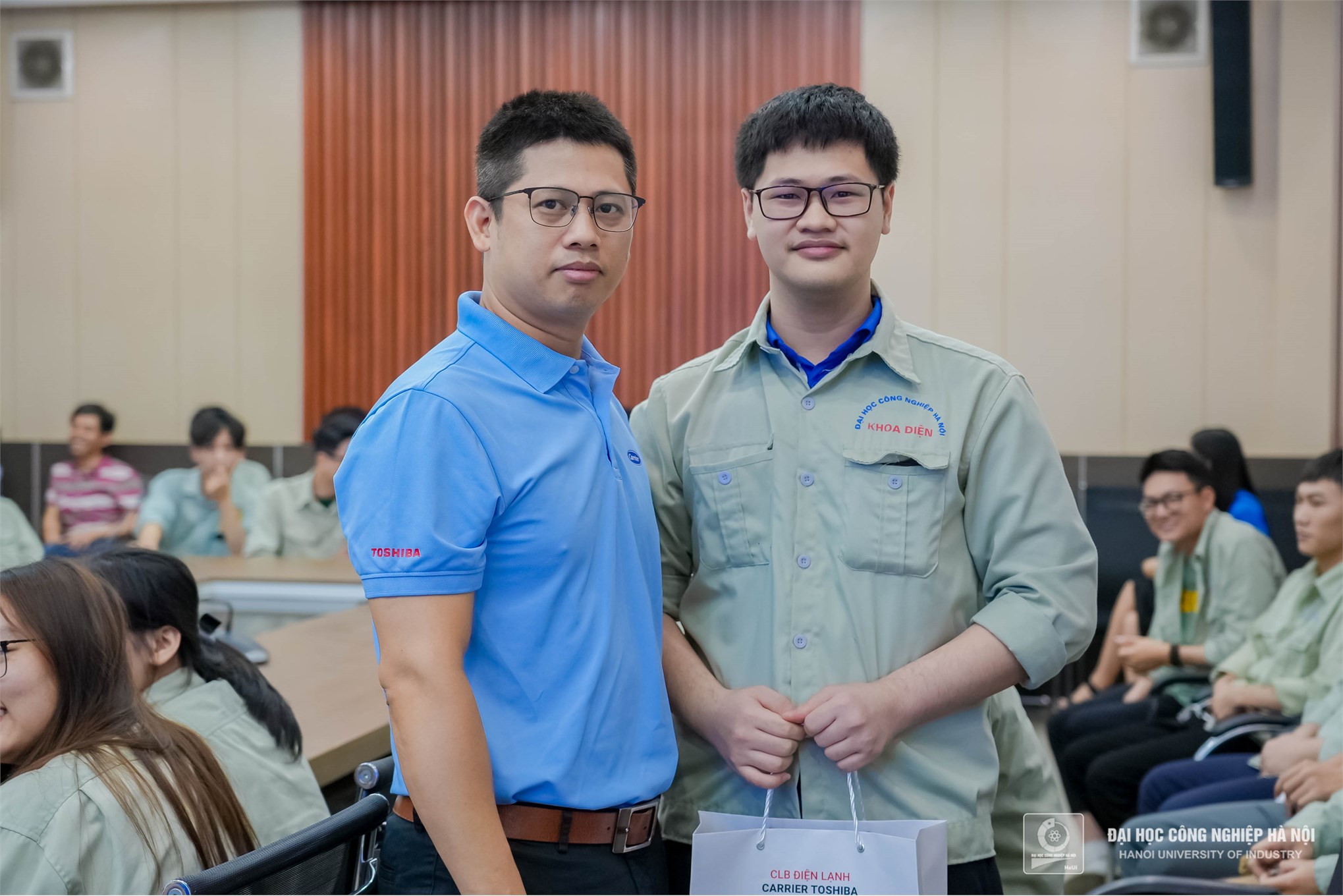 Đại học Công nghiệp Hà Nội nhận bàn giao thiết bị tài trợ từ Công ty TNHH điều hòa không khí Carrier Việt Nam 